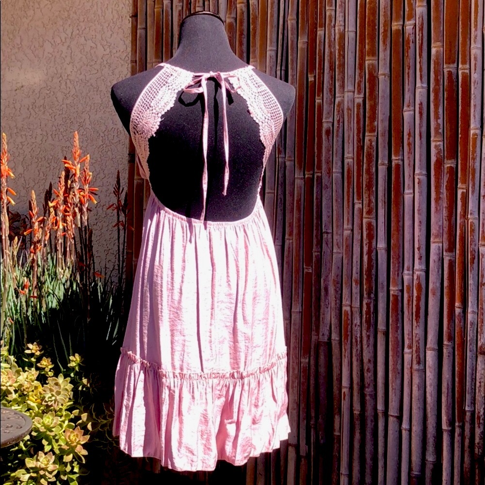 BRAND NEW Pink Cotton & Crochet Lace Open Back Ruffle Hem Halter Dress Sz Large - Picture 2 of 14